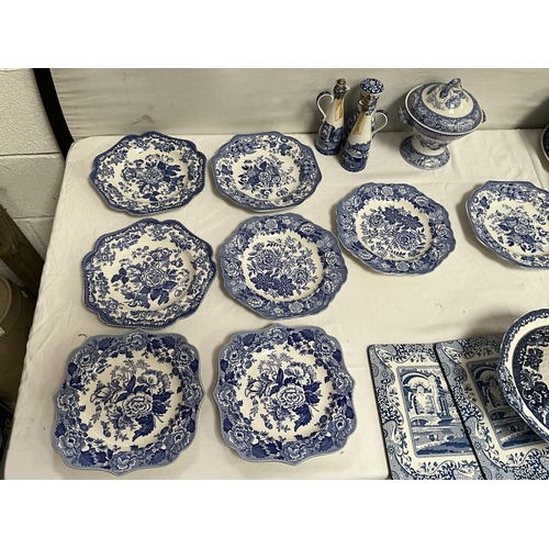 59 - 2 BOXES OF BLUE & WHITE CHINA TO INCLUDE SPODE ETC