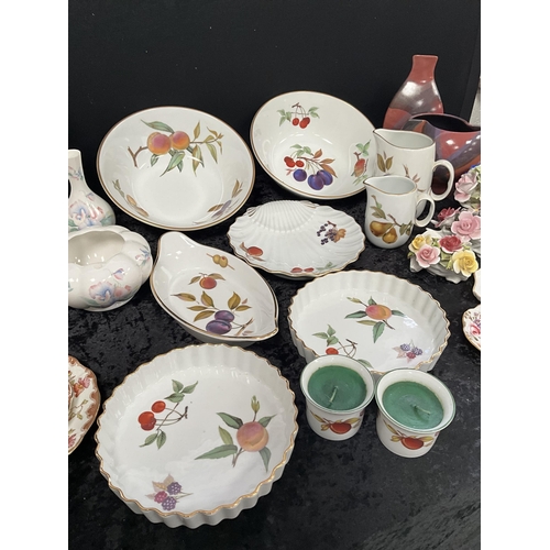 70 - 3 BOXES OF CHINA TO INCLUDE PART TEA SETS ETC