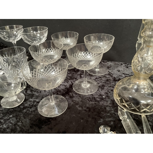 100 - BOX OF GLASSWARE