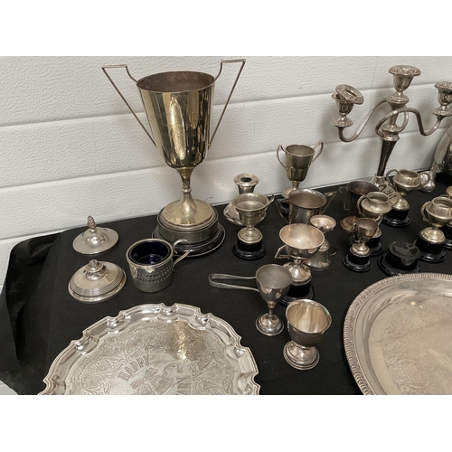 80 - BOX OF SILVER PLATED ITEMS TO INCLUDE TROPHIES SERVING TRAYS ETC