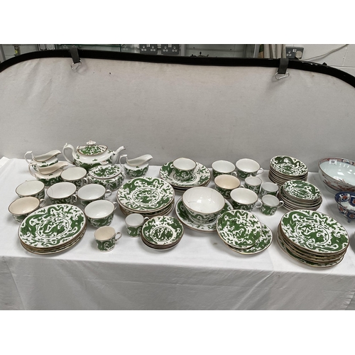 99 - 2 BOXES OF CHINA TO INCLUDE A LARGE VICTORIAN TEA SET DECORATED WITH CHINESE DRAGONS ETC