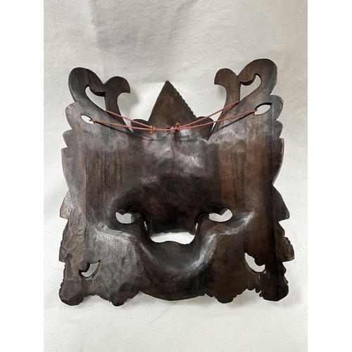 101 - CARVED MAHOGANY ELEPHANT PEDESTAL TABLE CENTRE PIECE, 2 CARVED ORIENTAL MASKS, CARVED PLATE