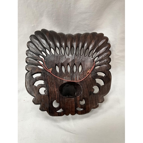 101 - CARVED MAHOGANY ELEPHANT PEDESTAL TABLE CENTRE PIECE, 2 CARVED ORIENTAL MASKS, CARVED PLATE