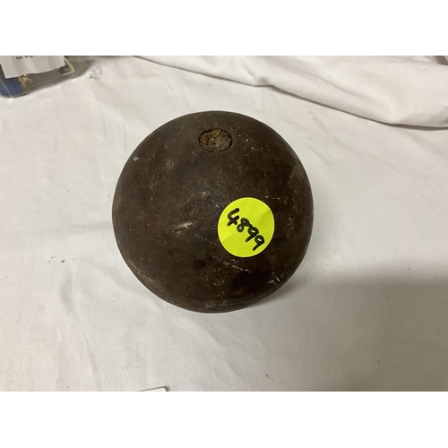 212 - OLD CAST METAL CANON BALL