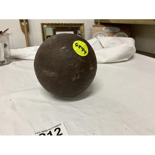 212 - OLD CAST METAL CANON BALL