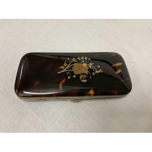 224 - TORTOISE SHELL CARD CASE, INLAID TORTOISE SHELL CARD CASE AND MOTHER OF PEARL INLAID CARD CASE L 6.5... 