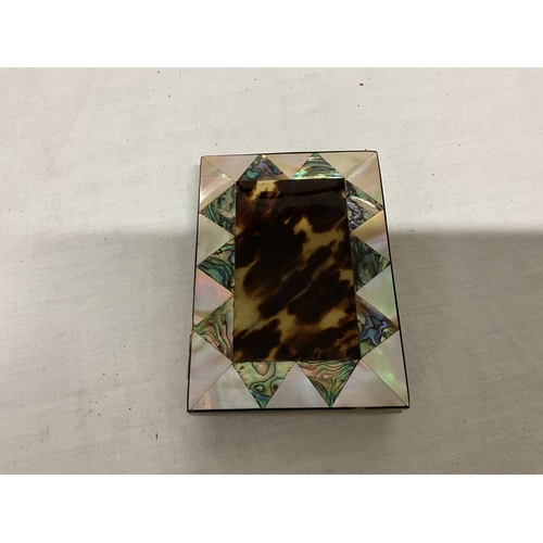 224 - TORTOISE SHELL CARD CASE, INLAID TORTOISE SHELL CARD CASE AND MOTHER OF PEARL INLAID CARD CASE L 6.5... 