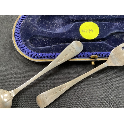 242 - HALLMARKED SILVER SPOON AND FORK IN ORIGINAL PRESENTATION CASE STAMPED  SHEFFIELD 1984 55G AND A CAR... 