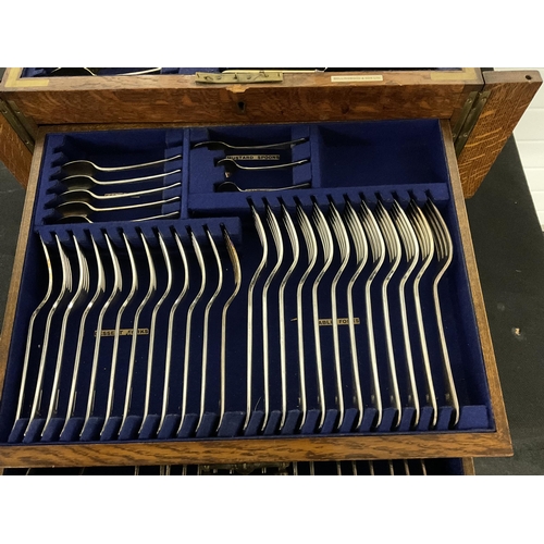 295 - COLINGWOOD & SON LTD OAK CANTEEN OF CUTLERY WITH FITTED DRAWERS APPROX 90 PIECES A/F H 9