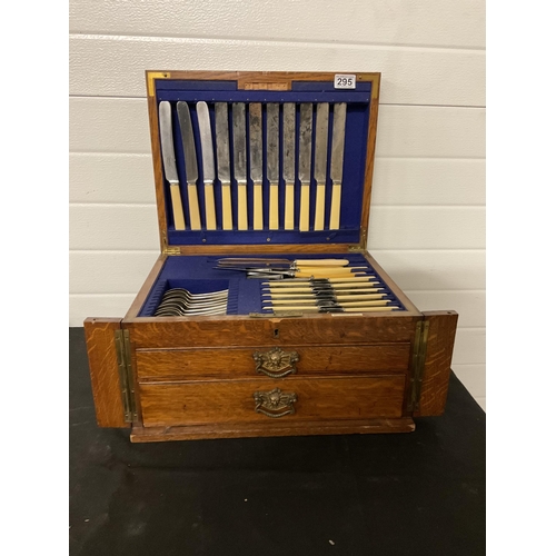 295 - COLINGWOOD & SON LTD OAK CANTEEN OF CUTLERY WITH FITTED DRAWERS APPROX 90 PIECES A/F H 9