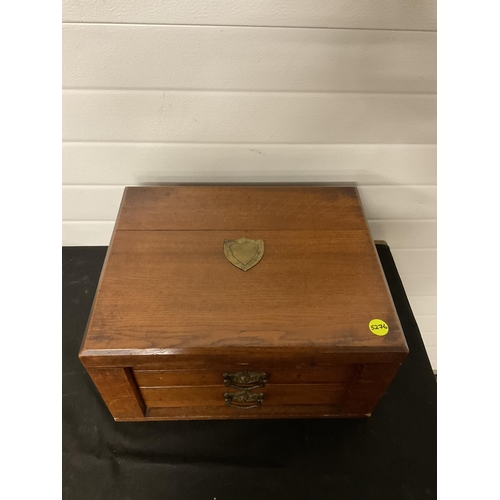 295 - COLINGWOOD & SON LTD OAK CANTEEN OF CUTLERY WITH FITTED DRAWERS APPROX 90 PIECES A/F H 9