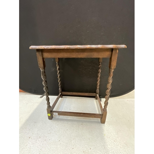 301 - VINTAGE OAK BARLEYTWIST WINDOW TABLE WITH PIE CRUST EDGE H 26