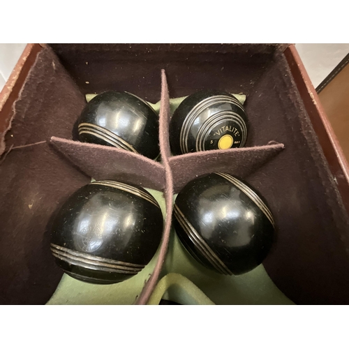 306 - 2 SETS OF VINTAGE BOWLS