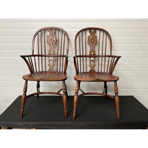 454 - PAIR OF OAK WINDSOR ARMCHAIRS WITH CRINOLINE STRETCHERS H 41