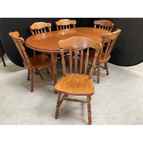 461 - BEECH EXTENDING DINING TABLE WITH  LEAF AND 6 MATCHING CHAIRS COMPLETE WITH  SEAT PADS H 30