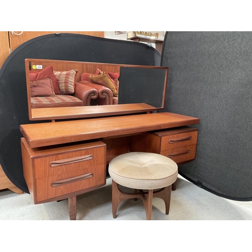 466 - VINTAGE TEAK DRESSING TABLE WITH SECRET JEWELLERY DRAWER TO TOP 4 DRAWERS TO BASE BADGED G PLAN  COM... 