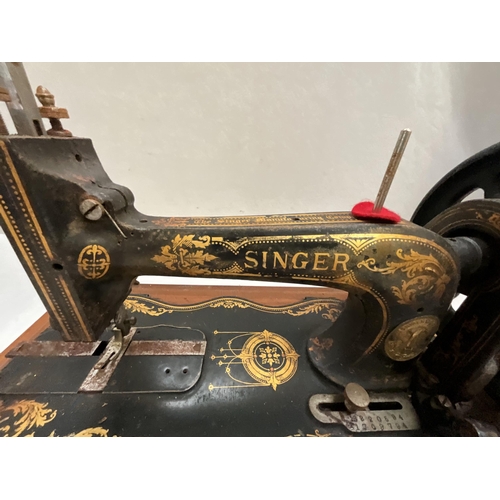 11 - VINTAGE SINGER CASED HAND SEWING MACHINE