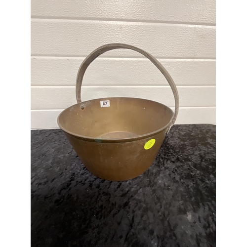 62 - VICTORIAN BRASS JAM PAN. 6