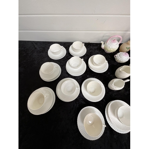 65 - BOX OF CHINA AND GLASSWARE TO INCLUDE CARNIVAL GLASS ETC