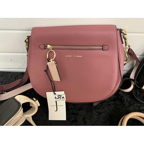 425A - 4 LADIES HANDBAGS TO INCLUDE JASPER CONRAN