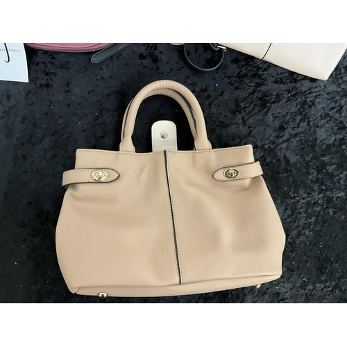 425A - 4 LADIES HANDBAGS TO INCLUDE JASPER CONRAN