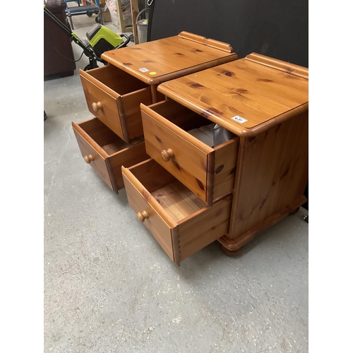 431 - PAIR OF MODERN PINE BEDSIDE CHESTS H22