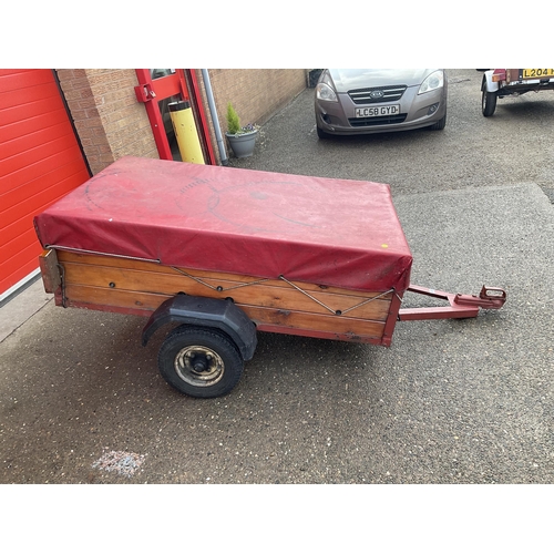 442 - 5 X 3 CAR TRAILER COMPLETE WITH LIGHTS AND ELECTRICS