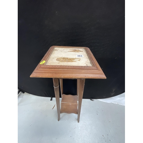 363 - OAK PLANT STAND H44