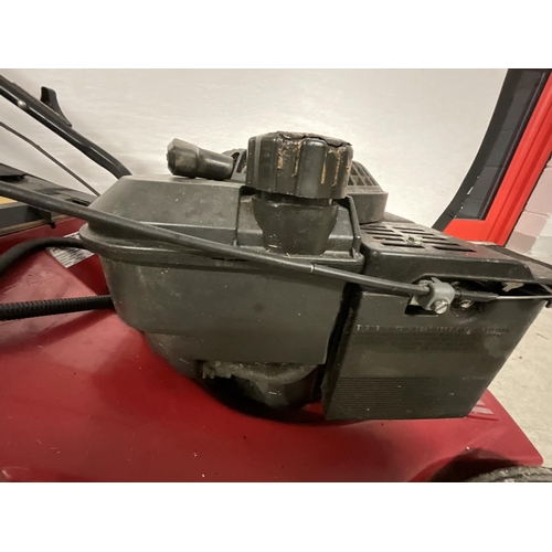 127 - MOUNTFIELD QUANTUM 35 SELF PROPELLED PETROL MOWER WITH BIRGGS & STRATTON ENGINE