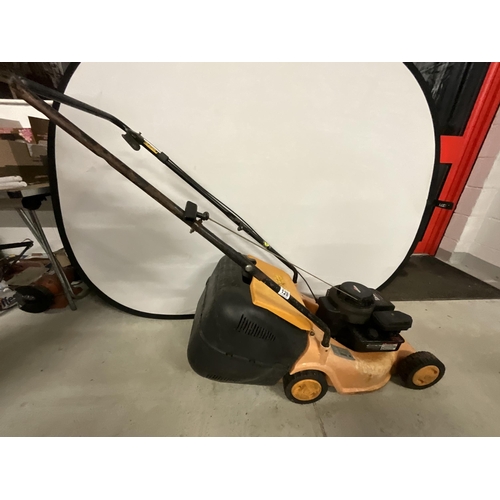 128 - MCCULLOCH 35 CLASSIC PETROL MOWER WITH BRIGGS & STRATTON ENGINE