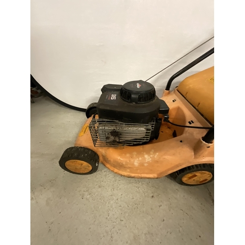 128 - MCCULLOCH 35 CLASSIC PETROL MOWER WITH BRIGGS & STRATTON ENGINE