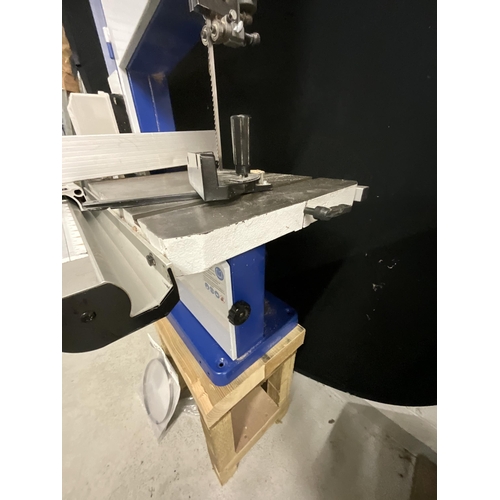 131 - AXMINSTER BANDSAW 7 3/4 CUT ON STAND COMPLETE WITH SPARE BLADES AND INSTRUCTIONS