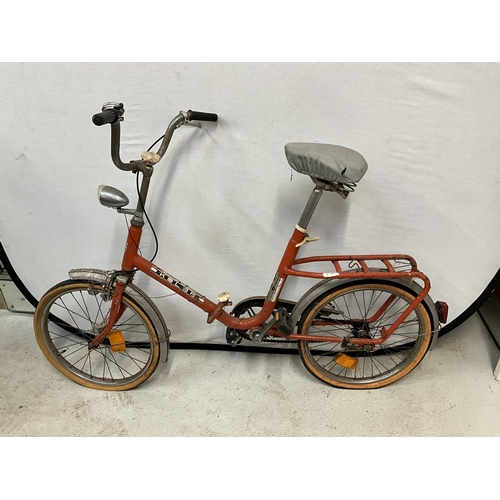 172 - VINTAGE LADIES STEP THROUGH FOLDING CYCLE