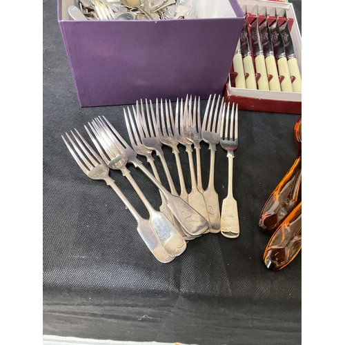 183 - BOX OF ASSORTED CUTLERY