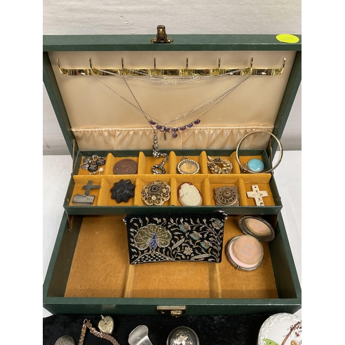 217 - JEWELLERY BOX TO INCLUDE VICTORIAN AND LATER COSTUME JEWELLERY ETC