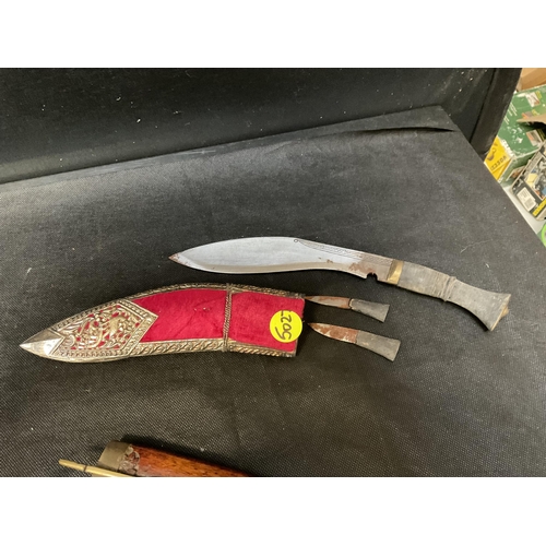 228 - 2 ORIENTAL KNIVES L13