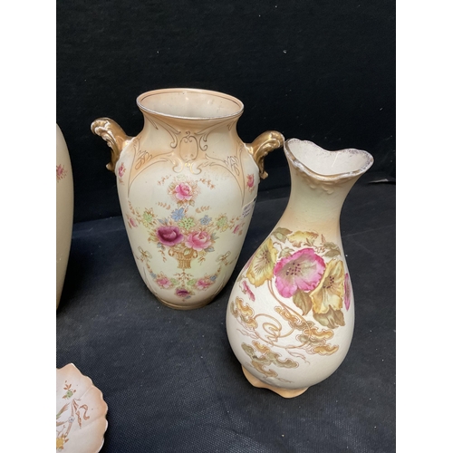 240 - QTY OF CROWN DEVON VASES - TALLEST H12