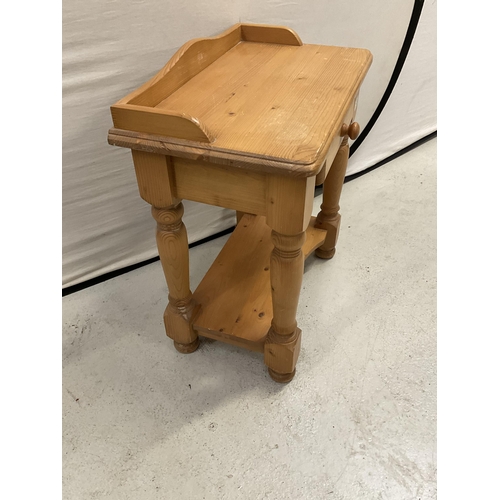 249 - SOLID PINE SIDE TABLE WITH DRAWER H27