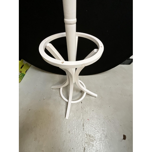 252 - WHITE PAINTED BENTWOOD STYLE HALL STAND H73