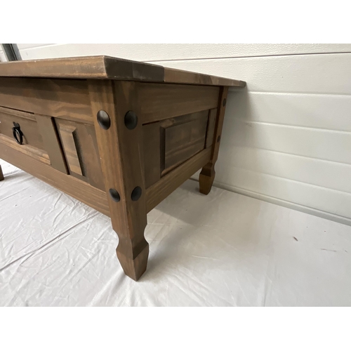 307 - MODERN MEXICAN PINE COFFEE TABLE WITH DRAWER H18