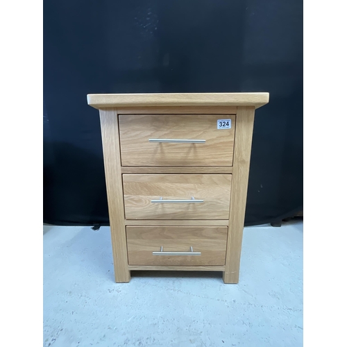 324 - MODERN LIGHT OAK 3 DRAWER BEDSIDE CHEST H24