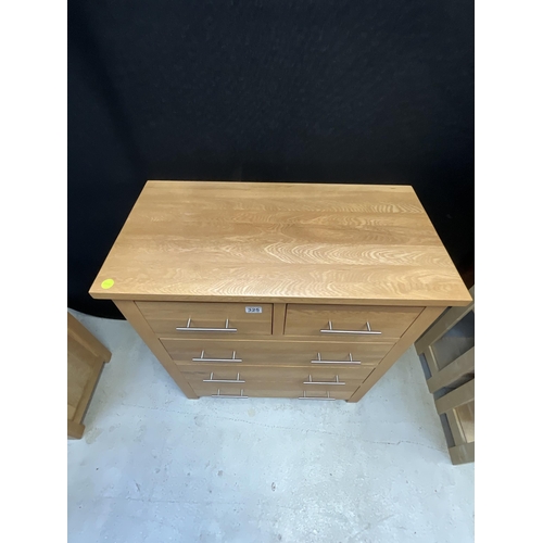 325 - MODERN LIGHT OAK 2 OVER 3 BEDROOM CHEST