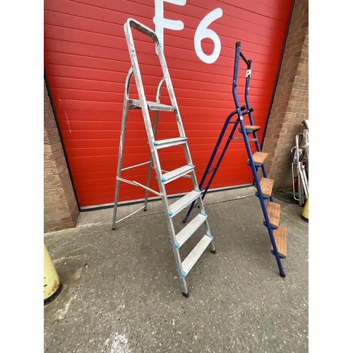 377 - 2 SETS OF STEP LADDERS