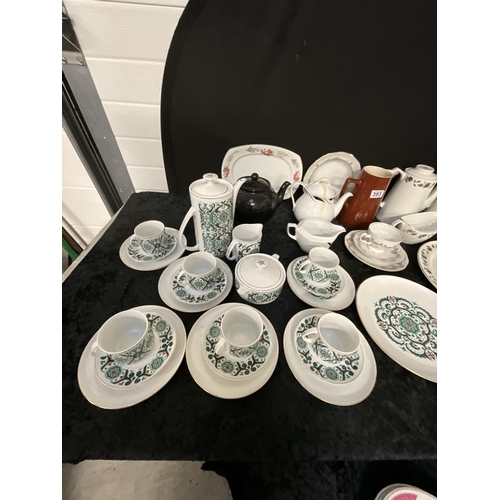 383 - 2 BOXES OF CHINA TO INCLUDE COFFEE POTS TEA POTS ETC