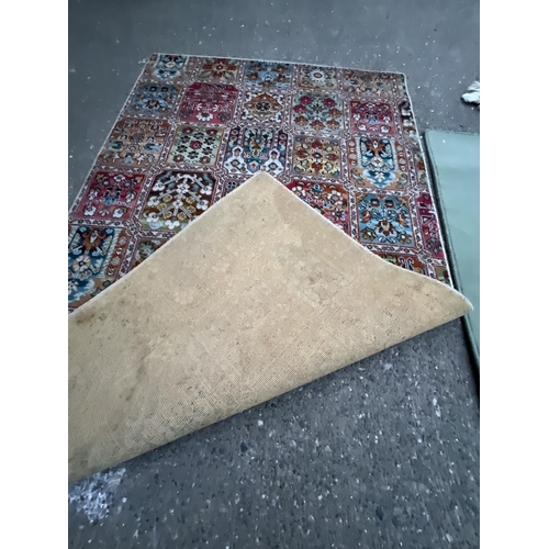 386 - 2 CARPETS AND SHEEPSKIN RUG
48