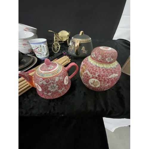 392 - 2 BOXES OF CHINA TO INCLUDE TEA SETS ETC