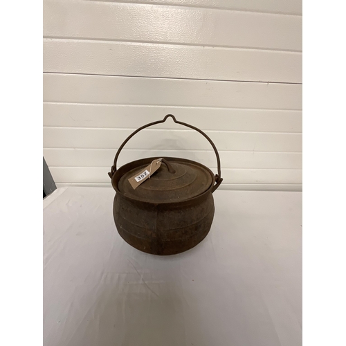 352 - CAST IRON CAULDRON WITH COVER H9