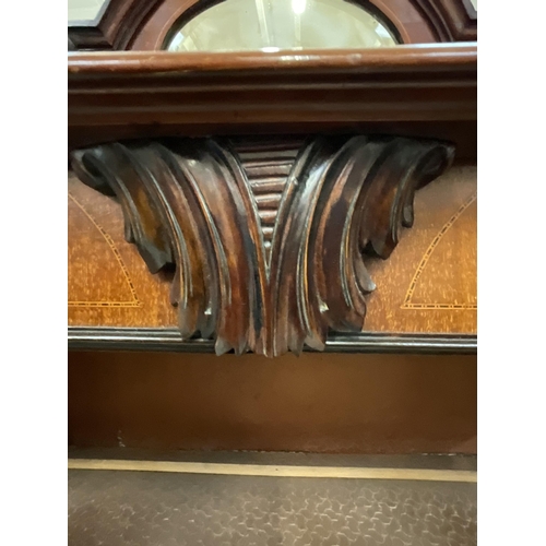 359 - EDWARDIAN MAHOGANY INLAID DISPLAY CABINET WITH CENTRAL MIRROR TO BACK ON CABRIOLE LEGS H73