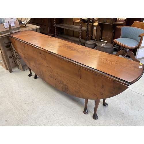 356 - ELM TOPPED DROP LEAF GATELEG WAKE TABLE H30