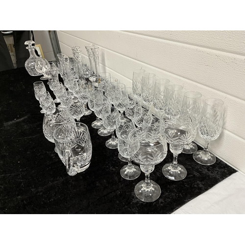 13 - BOX OF GLASSES TO INCLUDE CUT GLASS , DECANTER, WINE GLASSES ETC